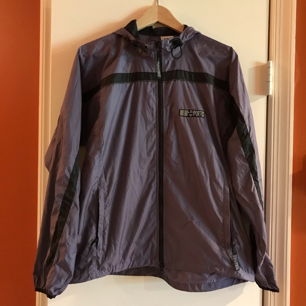 IN Sport windbreaker